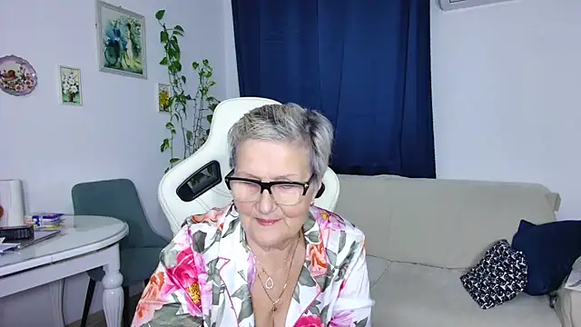 Selenna57 online show from 01-09-26, 06:37