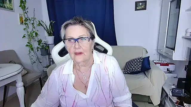 Selenna57 online show from 03-29-26, 06:20