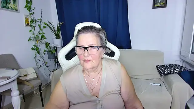 Selenna57 online show from 03-26-26, 06:50