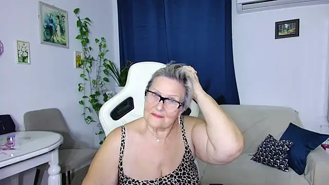 Selenna57 online show from 02-02-26, 06:18