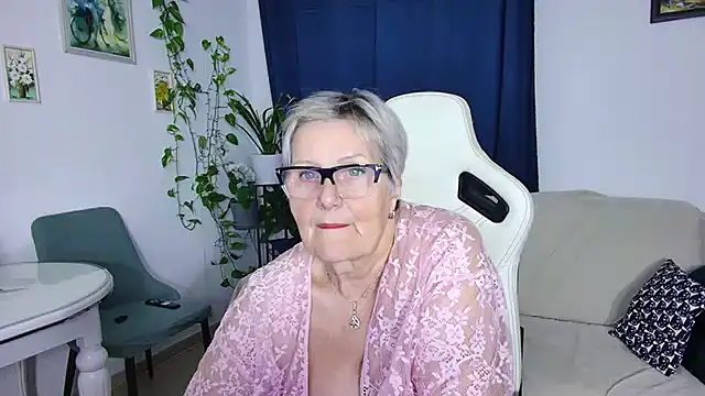 Selenna57 online show from 01-16-26, 06:45