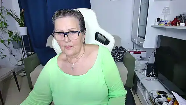 Selenna57 online show from 04-05-26, 05:30