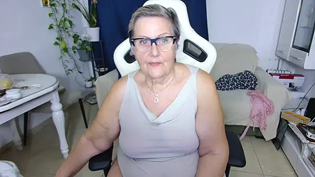 Selenna57 online show from 04-03-26, 05:08