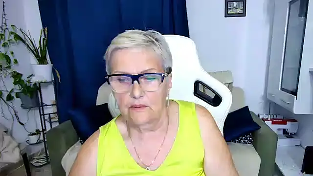Selenna57 online show from 05-09-26, 05:38