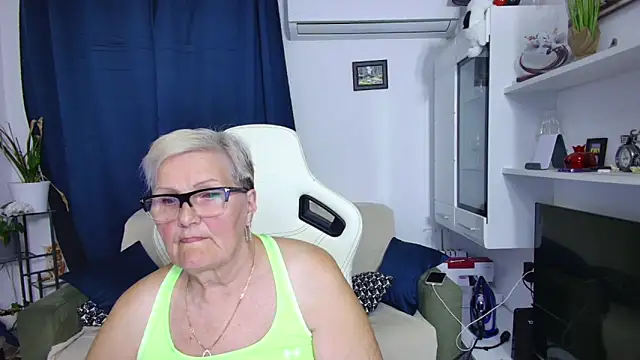 Selenna57 online show from 05-05-26, 05:49