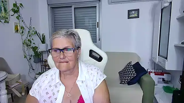 Selenna57 online show from 05-26-26, 05:22