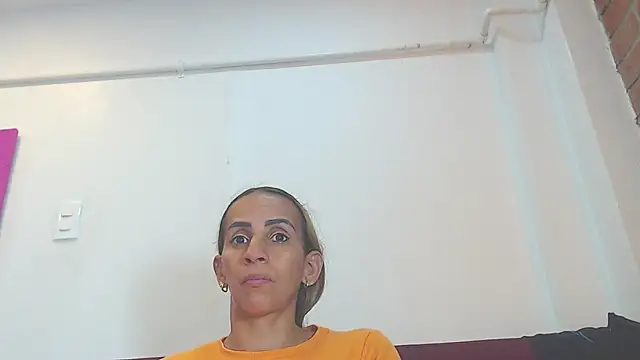 Amber Moore online show from 05-26-26, 05:33