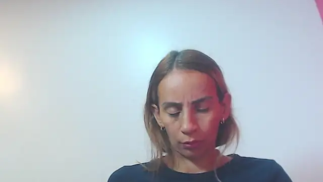 Amber Moore online show from 06-18-26, 05:18