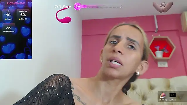 Snapshot of Amber_Moore chatting on 02-09-26, 04:38 Amber Moore online show from 02-09-26, 04:38