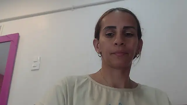 Snapshot of Amber_Moore chatting on 11-29-25, 10:32 Amber Moore online show from 11-29-25, 10:32