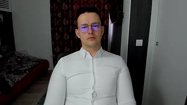 Snapshot of sexxymuscles4u chatting on 02-18-26, 08:55 sexxymuscles4u online show from 02-18-26, 08:55