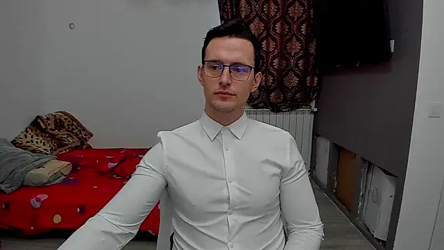 Snapshot of sexxymuscles4u chatting on 01-27-25, 10:49 sexxymuscles4u online show from 01-27-25, 10:49