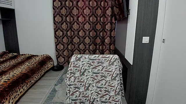 Snapshot of sexxymuscles4u chatting on 03-13-25, 11:30 sexxymuscles4u online show from 03-13-25, 11:30