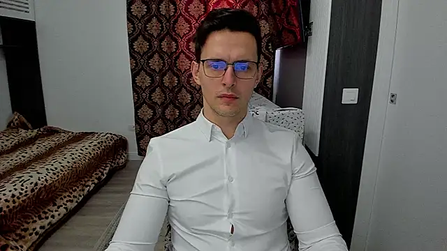 Snapshot of sexxymuscles4u chatting on 03-12-25, 07:57 sexxymuscles4u online show from 03-12-25, 07:57