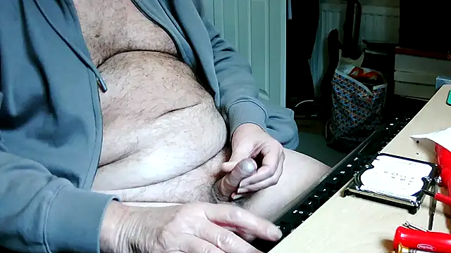 dirtyharry2022 online show from 03-15-25, 01:29