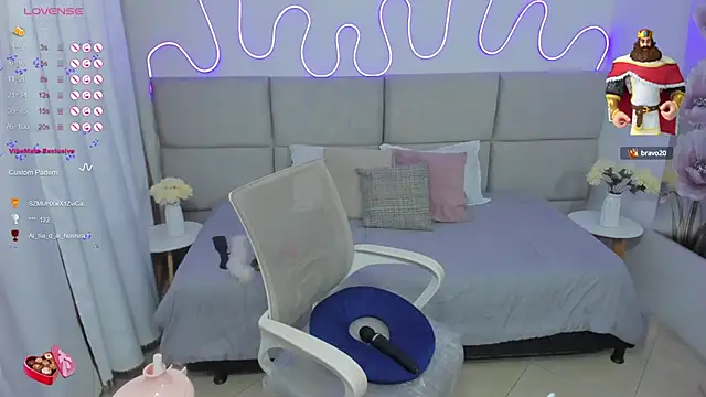 nashiira  online show from 02-17-25, 10:27