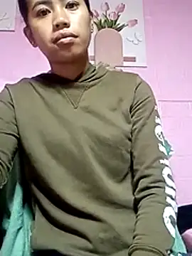 Cutie body11 online show from 12-19-25, 10:45