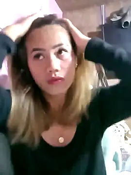 Snapshot of Cutie_body11 chatting on 02-07-26, 12:46 Cutie body11 online show from 02-07-26, 12:46