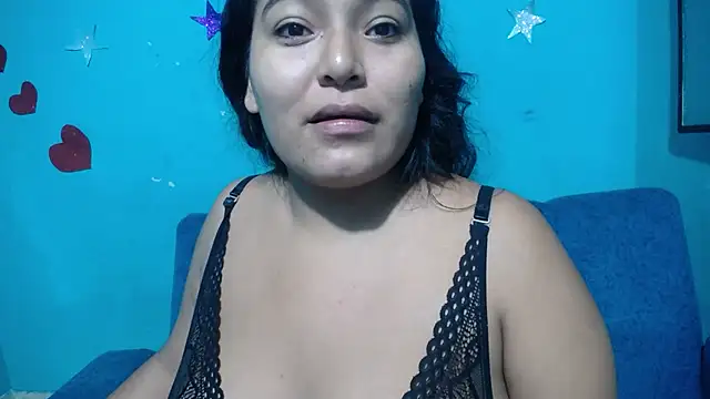 Snapshot of sirena_15 chatting on 01-25-25, 05:51 sirena 15 online show from 01-25-25, 05:51