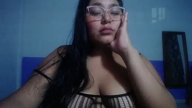Snapshot of sirena_15 chatting on 07-07-26, 06:47 sirena 15 online show from 07-07-26, 06:47