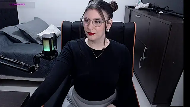 xxbbtaa online show from 06-12-26, 08:39