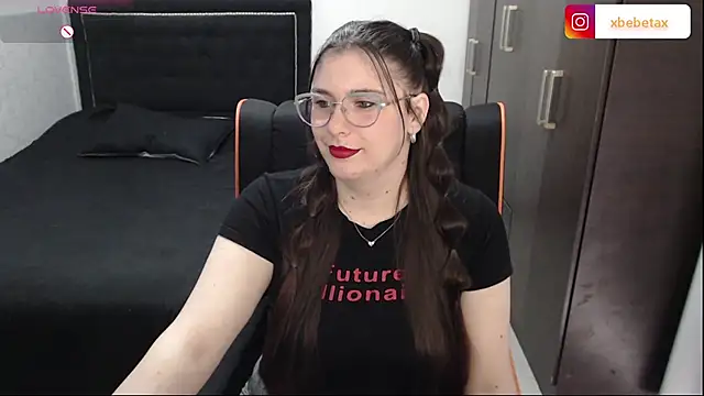 Snapshot of xxbbtaa chatting on 10-22-25, 05:45 xxbbtaa online show from 10-22-25, 05:45