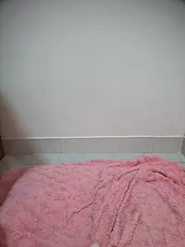 Snapshot of naughtyjaanu chatting on 06-10-26, 11:28 naughtyjaanu online show from 06-10-26, 11:28
