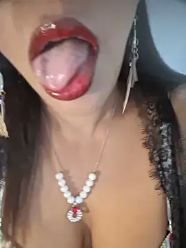 Snapshot of naughtyjaanu chatting on 06-20-26, 11:04 naughtyjaanu online show from 06-20-26, 11:04