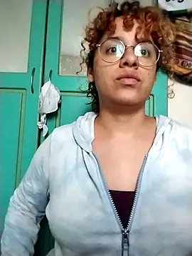 EmmaMelissa0521 online show from 10-31-25, 08:05