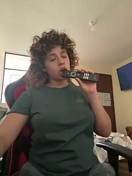 EmmaMelissa0521 online show from 05-12-26, 06:58