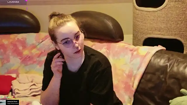 GamerGirl Eve online show from 03-22-26, 06:42