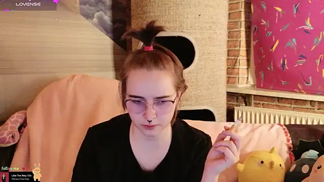 GamerGirl Eve online show from 12-04-25, 06:18