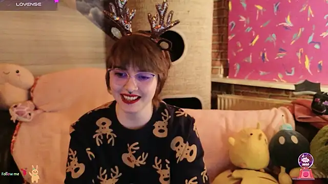 GamerGirl Eve online show from 11-21-25, 06:18