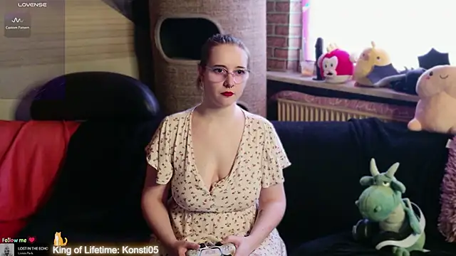 GamerGirl Eve online show from 05-24-26, 02:39