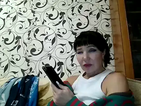 JeaneDavis online show from 11-24-25, 05:35