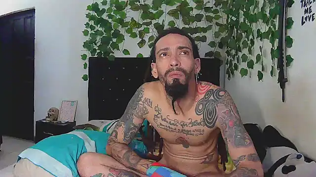 caribbeanlover1 online show from 01-12-26, 02:57