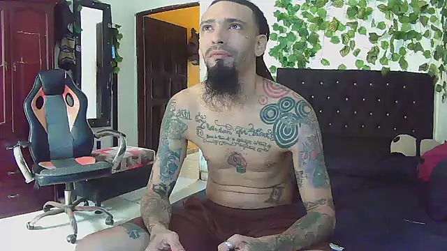 caribbeanlover1 online show from 04-30-26, 02:13