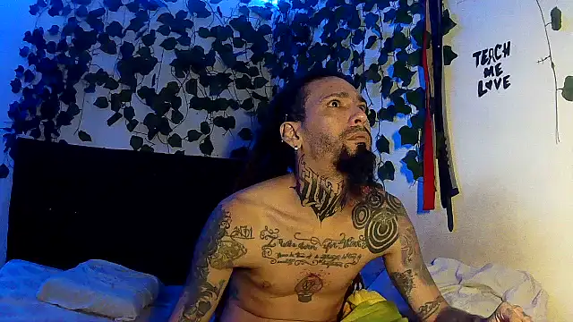 caribbeanlover1 online show from 07-12-26, 06:25