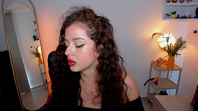 Cassandra Caiin online show from 11-04-25, 08:34