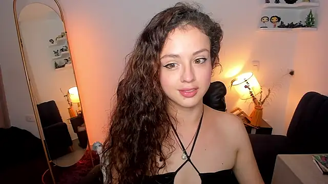 Cassandra Caiin online show from 02-17-26, 09:23