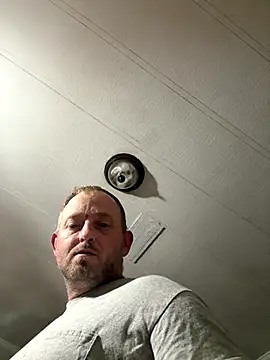 smokeymt420 online show from 10-31-25, 04:53