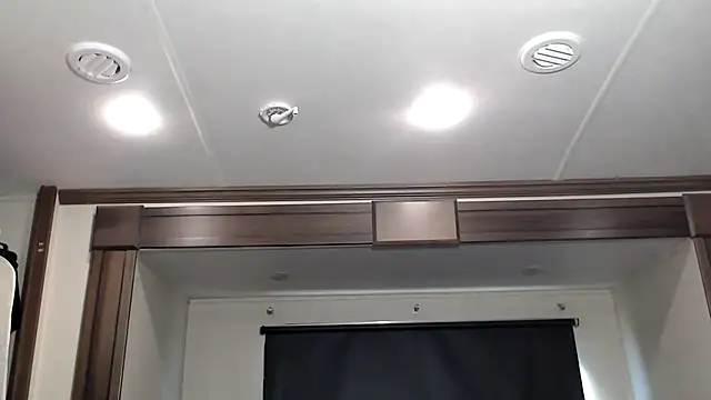 ThickD2C online show from 10-27-25, 06:09