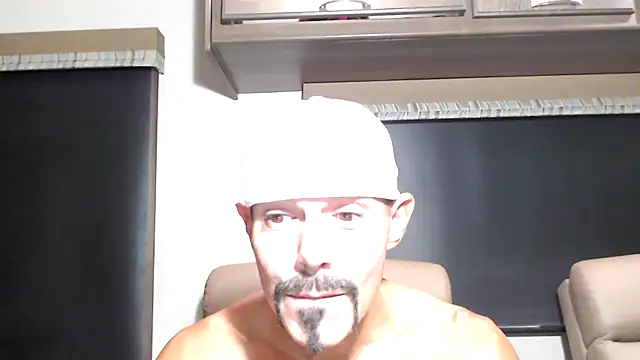 Snapshot of ThickD2C chatting on 05-14-26, 05:10 ThickD2C online show from 05-14-26, 05:10