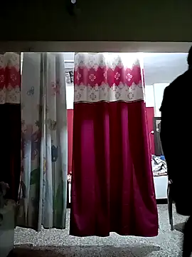 Snapshot of SimplyKarthik09 chatting on 01-01-25, 07:53 SimplyKarthik09 online show from 01-01-25, 07:53