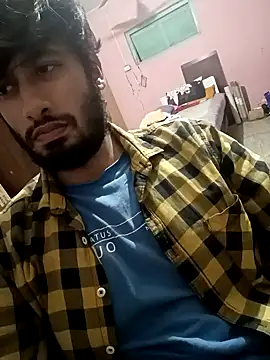 Snapshot of SimplyKarthik09 chatting on 12-29-24, 08:26 SimplyKarthik09 online show from 12-29-24, 08:26