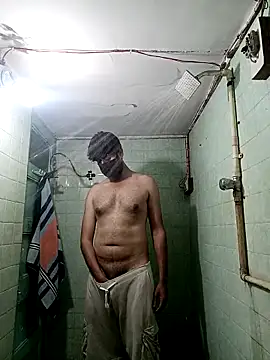 Snapshot of SimplyKarthik09 chatting on 01-26-25, 06:28 SimplyKarthik09 online show from 01-26-25, 06:28