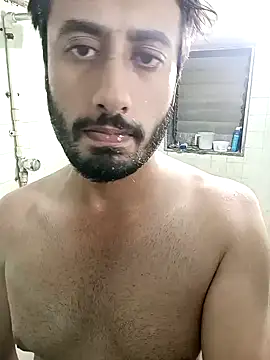 Snapshot of SimplyKarthik09 chatting on 01-10-25, 04:30 SimplyKarthik09 online show from 01-10-25, 04:30