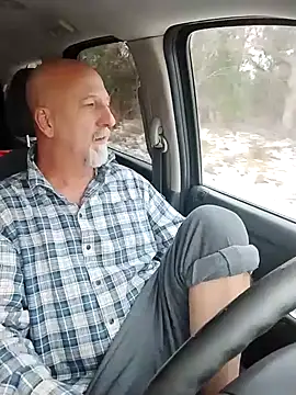 Yankeedave420 online show from 11-28-25, 03:34