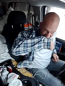 Yankeedave420 online show from 02-06-26, 01:40