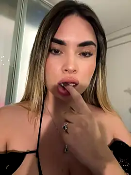 AnaCarrera online show from 11-30-25, 05:14